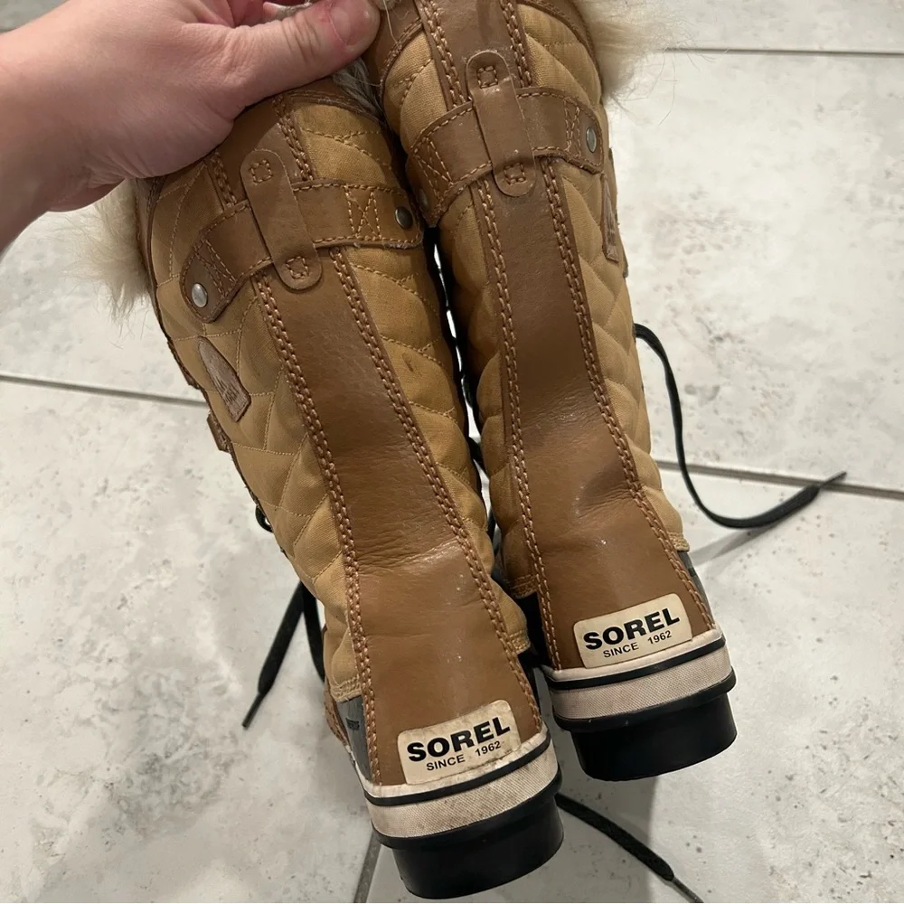 Sorel Tofino II Faux Fur Lined Waterproof Boots SIZE‎ 6